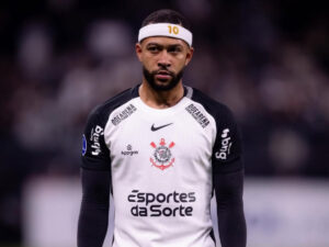 Leia mais sobre o artigo Pressão política e crise financeira selam a saída de Memphis Depay do Corinthians