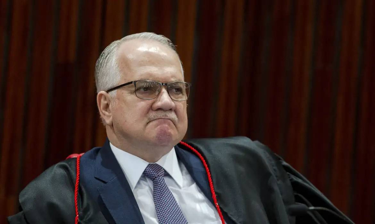 Leia mais sobre o artigo Fachin mantém sob sigilo investigação sobre emendas ligadas ao filme ‘Dark Horse’