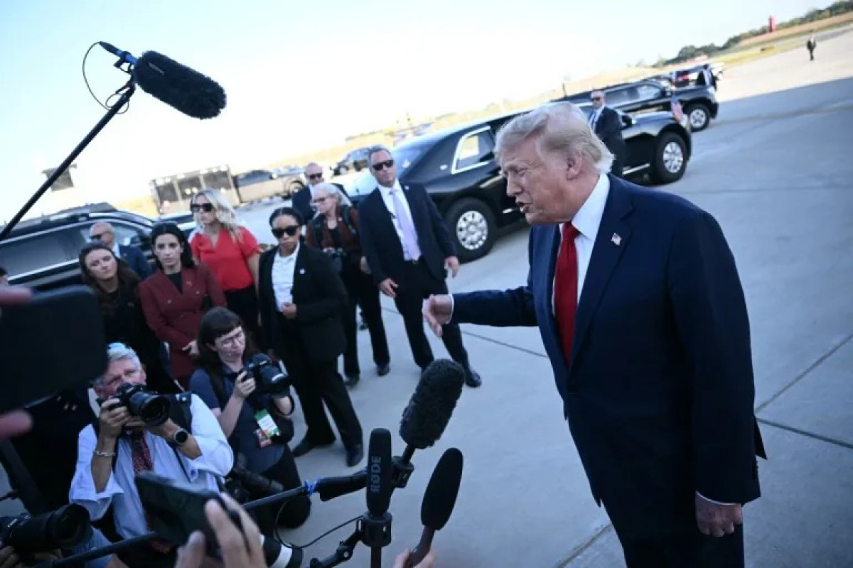 Leia mais sobre o artigo Emissoras vão processar governo Trump por impedi-las de entrar na Casa Branca