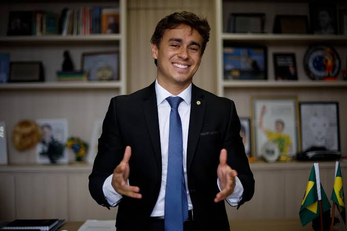 Leia mais sobre o artigo Nikolas Ferreira convoca manifestação em Rondônia e anuncia último ato fora de Minas durante campanha