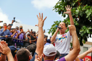 Leia mais sobre o artigo Raquel cresce, mantém liderança e vence no primeiro turno, diz Datafolha