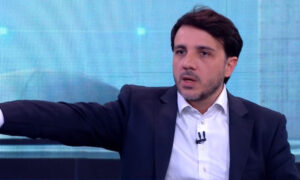 Leia mais sobre o artigo Renan Santos defende programa atômico para o Brasil e diz que bomba é ‘fundamental’