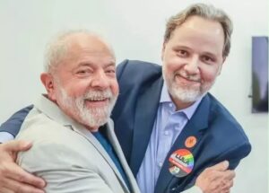 Leia mais sobre o artigo Integrante da coordenação da campanha de Lula e coordenador do Prerrogativas, Marco Aurélio Carvalho participa de ato no Recife