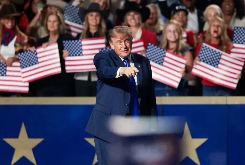 Leia mais sobre o artigo Trump ordena execução por fuzilamento de autor de ataque em base nos EUA