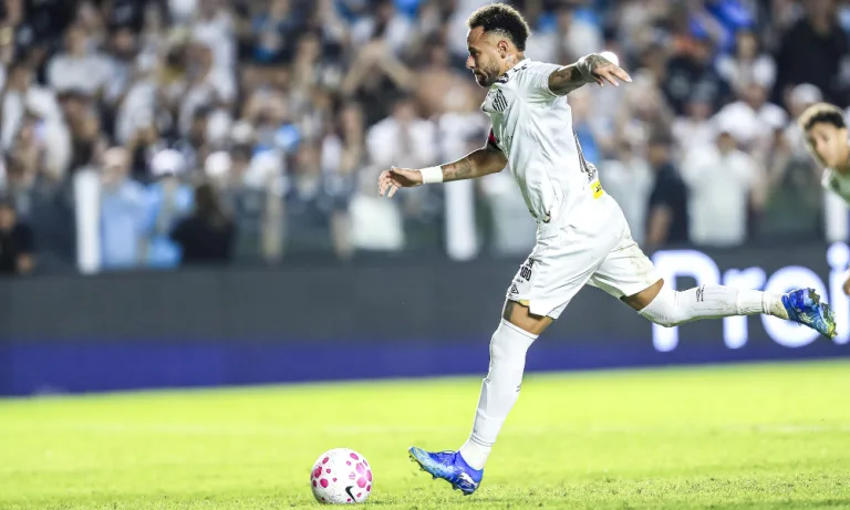 Leia mais sobre o artigo Neymar é exaltado por jornal espanhol após Santos x Flamengo: ‘Revoluciona o Brasileirão’
