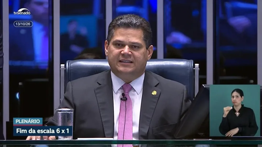 Leia mais sobre o artigo Alcolumbre prevê votação decisiva sobre fim da escala 6×1 nesta quarta