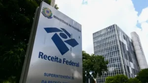 Leia mais sobre o artigo Sindifisco defende autonomia da Receita após fala de Flávio Bolsonaro