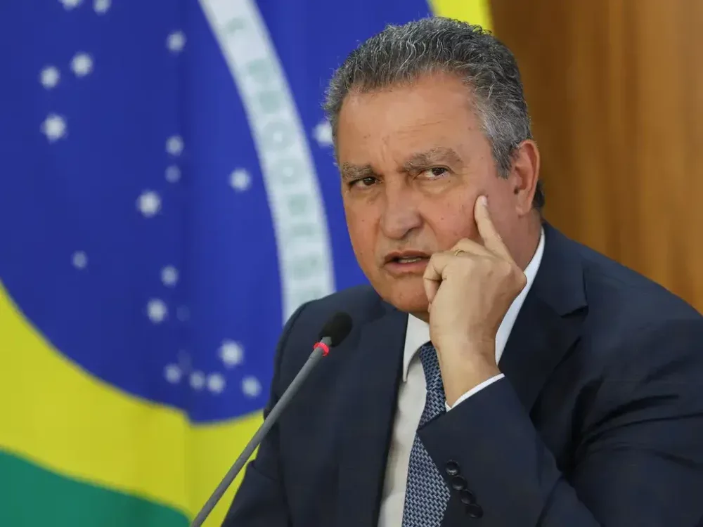 No momento, você está visualizando Governo rejeita incluir maioridade penal na PEC da Segurança
