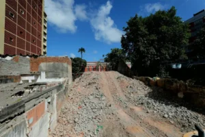 Leia mais sobre o artigo Prefeitura inicia última etapa da demolição do edifício na Rua da União